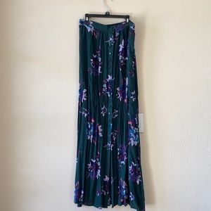 Maxi skirt and beautiful matching cami.